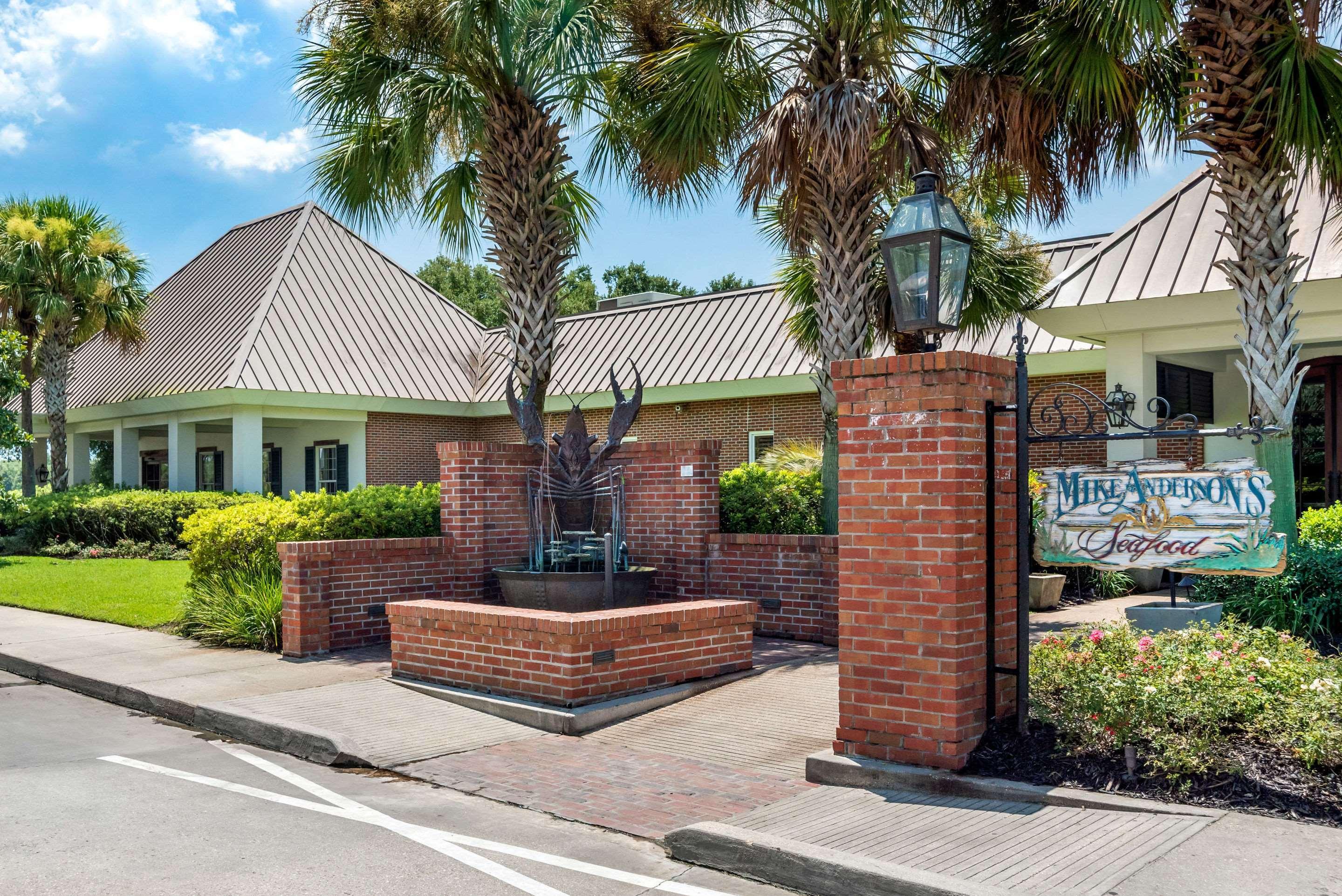 Clarion Inn Conference Center Gonzales Exterior photo